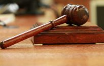 TK: niekonstytucyjna możliwość kontroli statusu sędziów krajowych przez ETPC