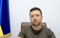 Zełenski: Rosjanie chcą nas poniżyć, ale nie staniemy się niewolnikami; po zwycięstwie odbudujemy Ukrainę