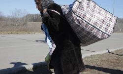 Ukraina: w sobotę blisko 13 tys. osób opuściło ostrzeliwane przez rosyjskie wojska miasta