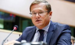 Ambasadorowie państw członkowskich przy UE zatwierdzili czwarty pakiet sankcji wobec Rosji