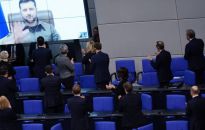 Zełenski w Bundestagu: przez środek Europy biegnie mur między wolnością a brakiem wolności