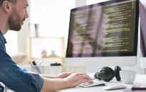 Oto powód dla którego zagraniczne firmy zlecają usługi IT do Polski