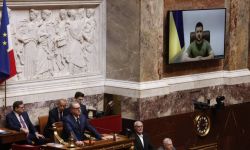 Zełenski we francuskim parlamencie: wartości ważniejsze niż zyski, francuskie firmy muszą opuścić rosyjski rynek