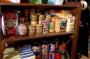 Wojenny prowiant w restauracji "Chleb i wino", Lwów, wiosna 2022. Fot. Konstanty Czawaga