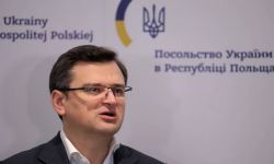 Kułeba: mimo rosyjskich zbrodni jesteśmy gotowi do rozmów