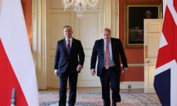 Oświadczenie Dudy i Johnsona: Wielka Brytania potroi swoje wsparcie dla Polski na pomoc uchodźcom