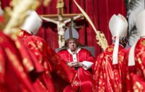 Papież: w szaleństwie wojny znów krzyżuje się Chrystusa