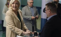 Wstępne wyniki I tury wyborów prezydenckich: Emmanuel Macron - 27,41 proc. głosów, Marine Le Pen - 24,03 proc.