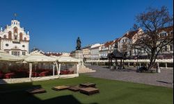 Rzeszowski Rynek już z letnimi ogródkami