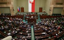 Sejm odrzucił część poprawek Senatu do ustawy sankcyjnej, w tym o zakazie importu LPG z Rosji