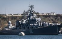 Rosyjskie ministerstwo obrony: krążownik Moskwa zatonął