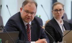 Prezes ULC: jeśli do piątku nie będzie porozumienia w PAŻP, to należy spodziewać się wielu odwołanych rejsów