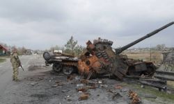 Sztab generalny Ukrainy: straty Rosjan to 21 200 żołnierzy i ponad 800 czołgów