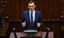 Premier o wstrzymaniu przez Rosję dostaw gazu: to bezpośredni atak na Polskę, zemsta za sankcje