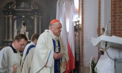 Warszawa: w archikatedrze msza św. za Ojczyznę z udziałem władz państwowych