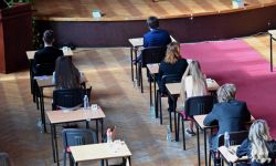 W piątek rano na maturze egzamin z języka angielskiego na poziomie podstawowym