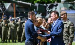 Błaszczak: wojsko polskie będzie jeszcze silniejsze i liczniejsze