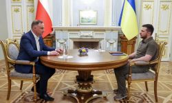 Zełenski nadał Rzeszowowi tytuł honorowy "miasta-ratownika"