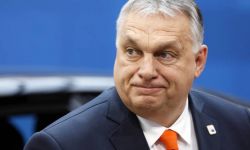 Źródło PAP: Węgry nadal blokują nałożenie embarga na rosyjską ropę