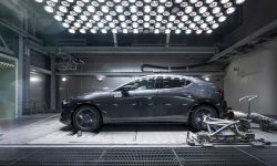 Mazda zaprojektowana na odległość