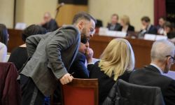 Rada Warszawy za nadaniem Honorowego Obywatelstwa Kliczce i Gronkiewicz-Waltz