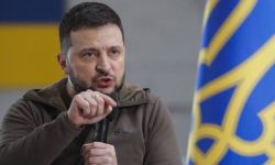 Zełenski: zadaniem numer jeden jest przywrócenie pokoju