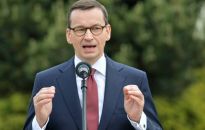 Premier: Polska musi być Polską równych szans; drogi i mosty gminne były niedoinwestowane