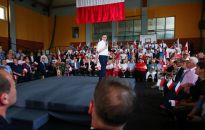 Premier: KE będzie w dużym stopniu refundować naszą broń przekazaną Ukrainie