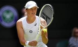 Wimbledon: Iga Świątek awansowała do drugiej rundy
