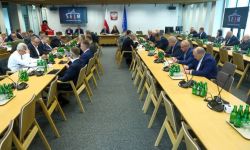 Sejmowe komisje za projektami ws. akcesji Szwecji i Finlandii do NATO