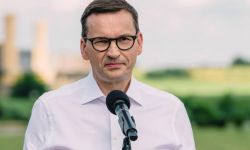 Premier: zboże, które wjeżdża do Polski z Ukrainy będzie sprzedawane w Afryce i na Bliskim Wschodzie