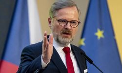 Premier Czech: nie ma szans, by gaz znalazł się w siódmym pakiecie unijnych sankcji