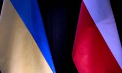 Ukraina/ Parlament przyjął w pierwszym czytaniu ustawę o specjalnym statusie obywateli Polski