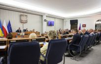 Senat przyjął jednogłośnie ustawy ws. ratyfikacji akcesji do NATO Szwecji i Finlandii