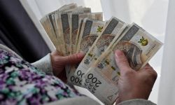 Od piątku można składać wnioski o wakacje kredytowe