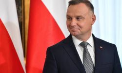 Paprocka dla PAP: prezydent ratyfikował w piątek protokoły dot. wejścia Szwecji i Finlandii do NATO