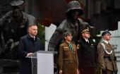 Prezydent Duda: Powstańcy warszawscy wychowali kolejne pokolenia, które dziś niosą pomoc Ukrainie