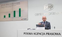 Drugi raport ws. pedofilii: większość sprawców niespokrewniona z ofiarą, wśród nich największą grupą duchowni