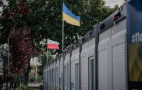 Ukraina: w Irpieniu otwarto kolejne dostarczone przez Polskę miasteczko modułowe
