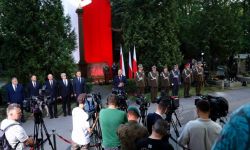 Prezydent na grobach żołnierzy: widać, jaka jest cena wolności