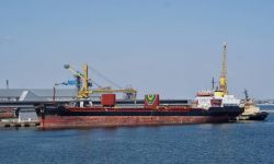 Ukraina: w niedzielę Odessę opuściło siedem statków z żywnością