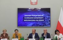 KO o katastrofie na Odrze: państwo było na urlopie