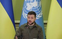 Prezydent Zełenski: co najmniej 15 zabitych i 50 rannych w rosyjskim ostrzale stacji kolejowej