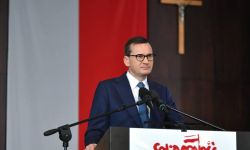 Premier: przed 42 laty powstał ruch społeczny, który przyczynił się do bezkrwawego obalenia system