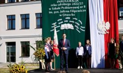 Premier: życzę uczniom, aby ich proces nauki charakteryzował się pasją, dobrem i poszukiwaniem prawdy