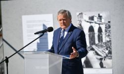 Warszawa: otwarto wystawę #bezprzedawNIEnia dot. strat wojennych Polski