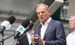 D.Tusk do J.Kaczyńskiego: powiedz, co zrobisz, by uratować przed upadkiem setki polskich firm
