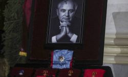 Rosja: tysiące ludzi oddało hołd Gorbaczowowi na uroczystości żałobnej w Moskwie