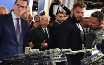 Premier: zapewniamy armii jak najlepszą broń