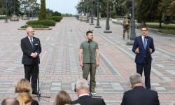 Premier Morawiecki w Kijowie: Ukraina może dostarczać Polsce energię z Chmielnickiej Elektrowni Atomowej